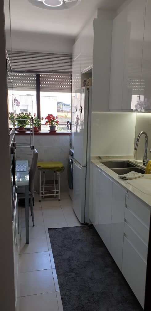 Apartamento T2, como novo