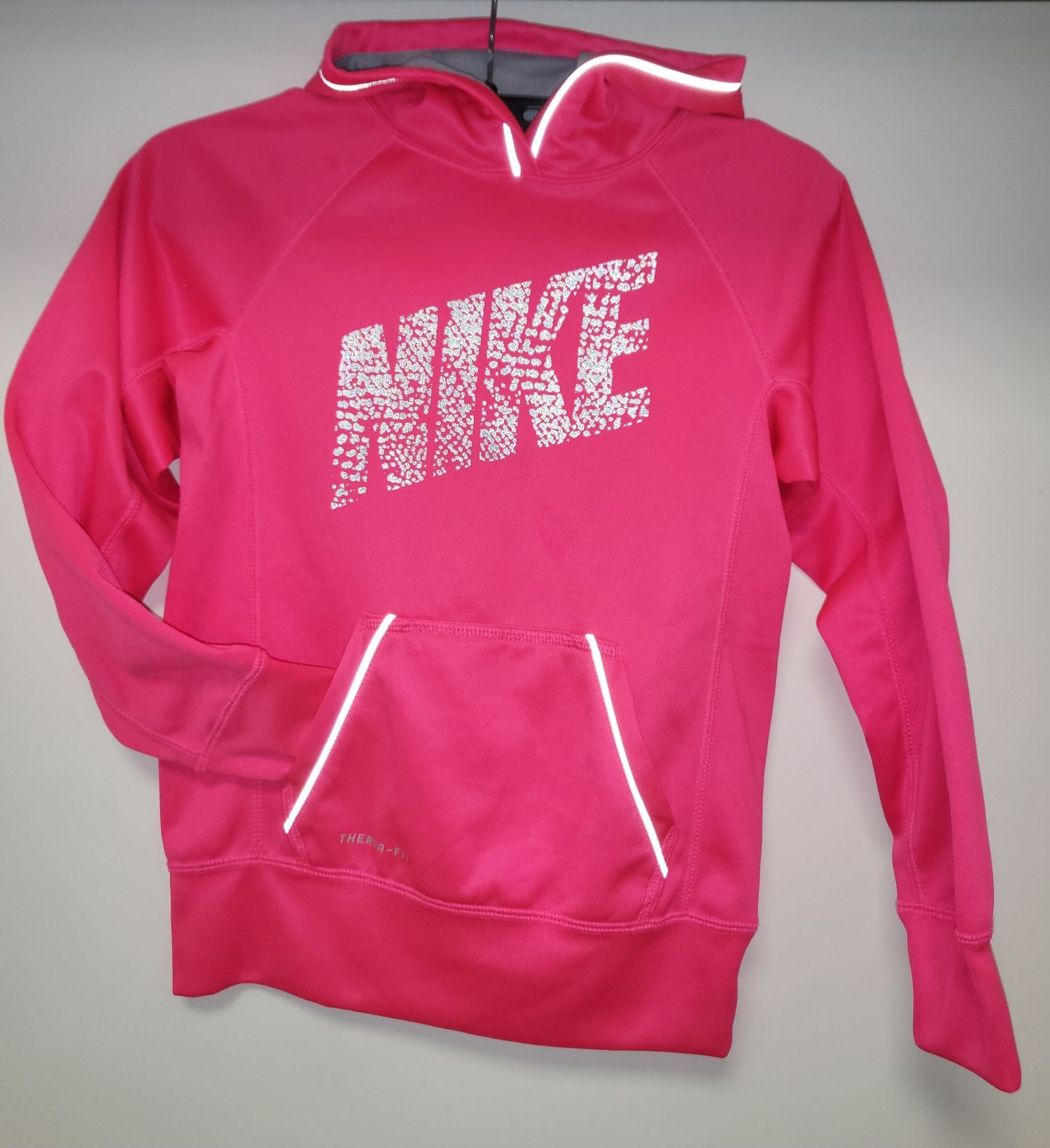 Bluza Nike roz 128-137cm jak NOWA