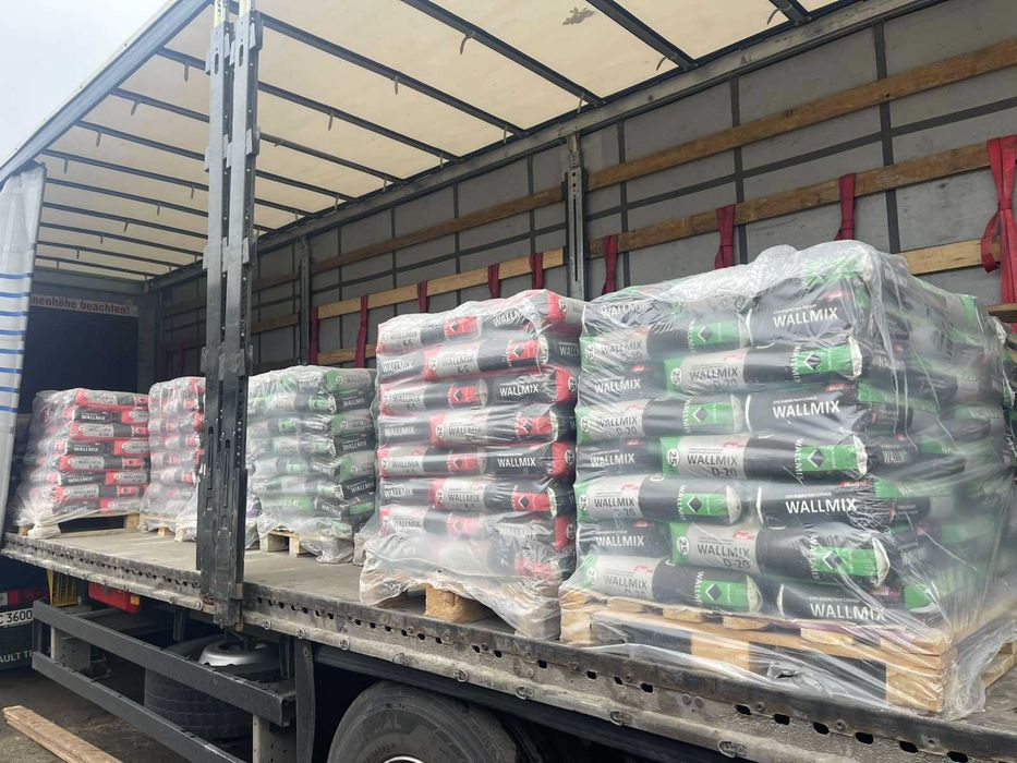 Суміші, клей, шпаклівки, стяжки, грунт, фарби, лаки. Дюфа Волмікс