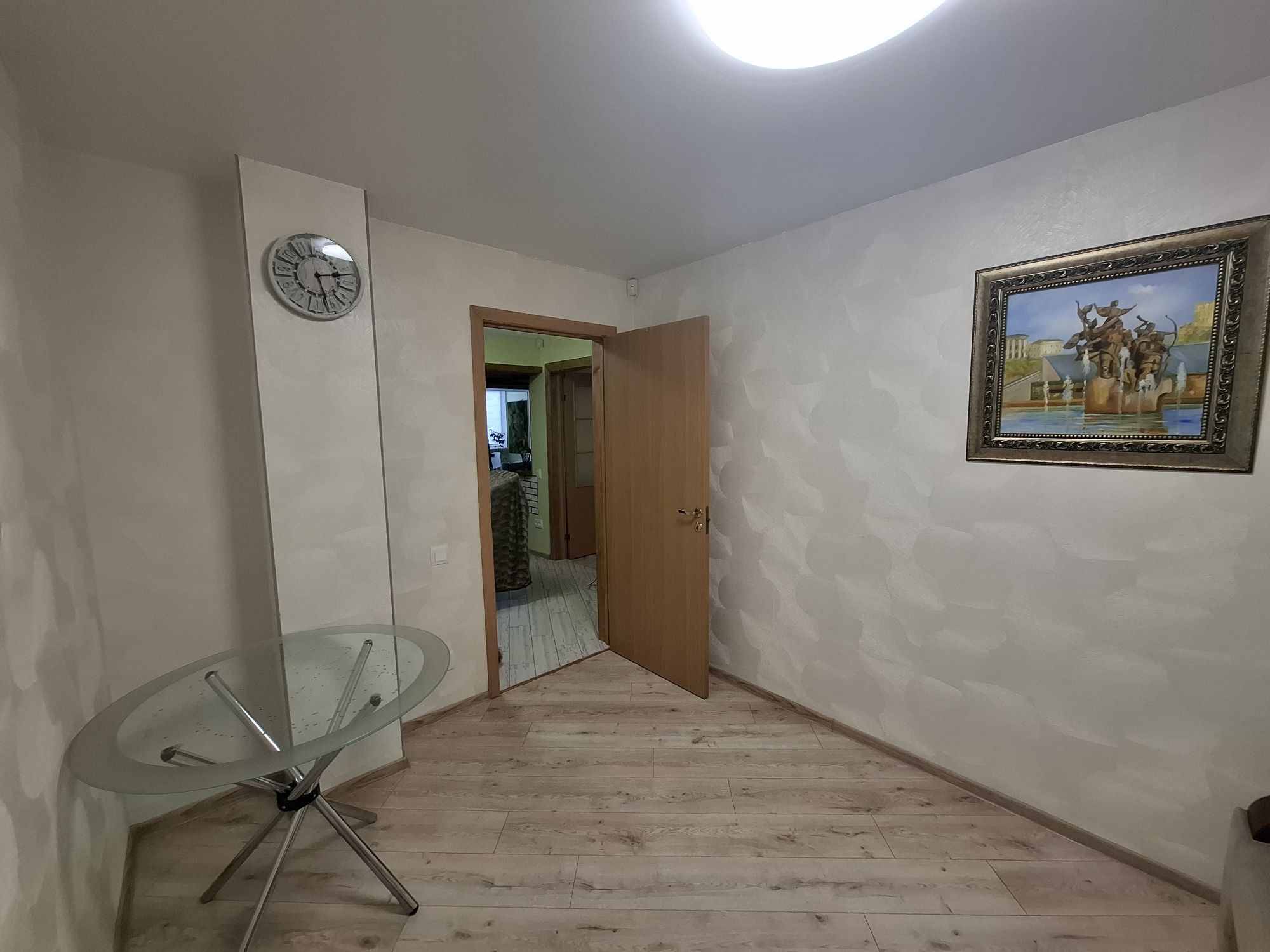 Київ, Поділ,  Костянтинівська. 3 кімнатна.