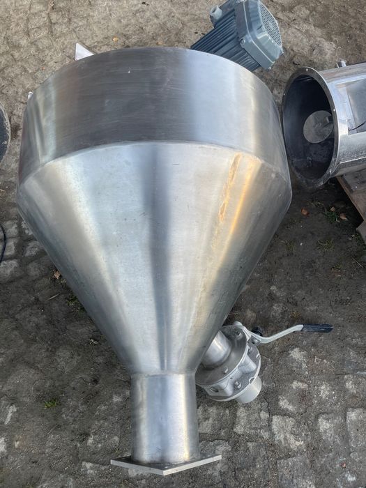 Zbiornik + Motoreduktor SEW-EURODRIVE KAF47 DRN80M4