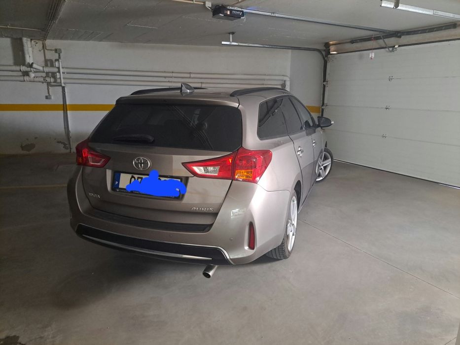 Carrinha toyota auris