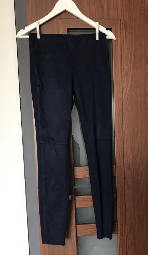 Zara spodnie zamszowe granatowe rurki skinny xs