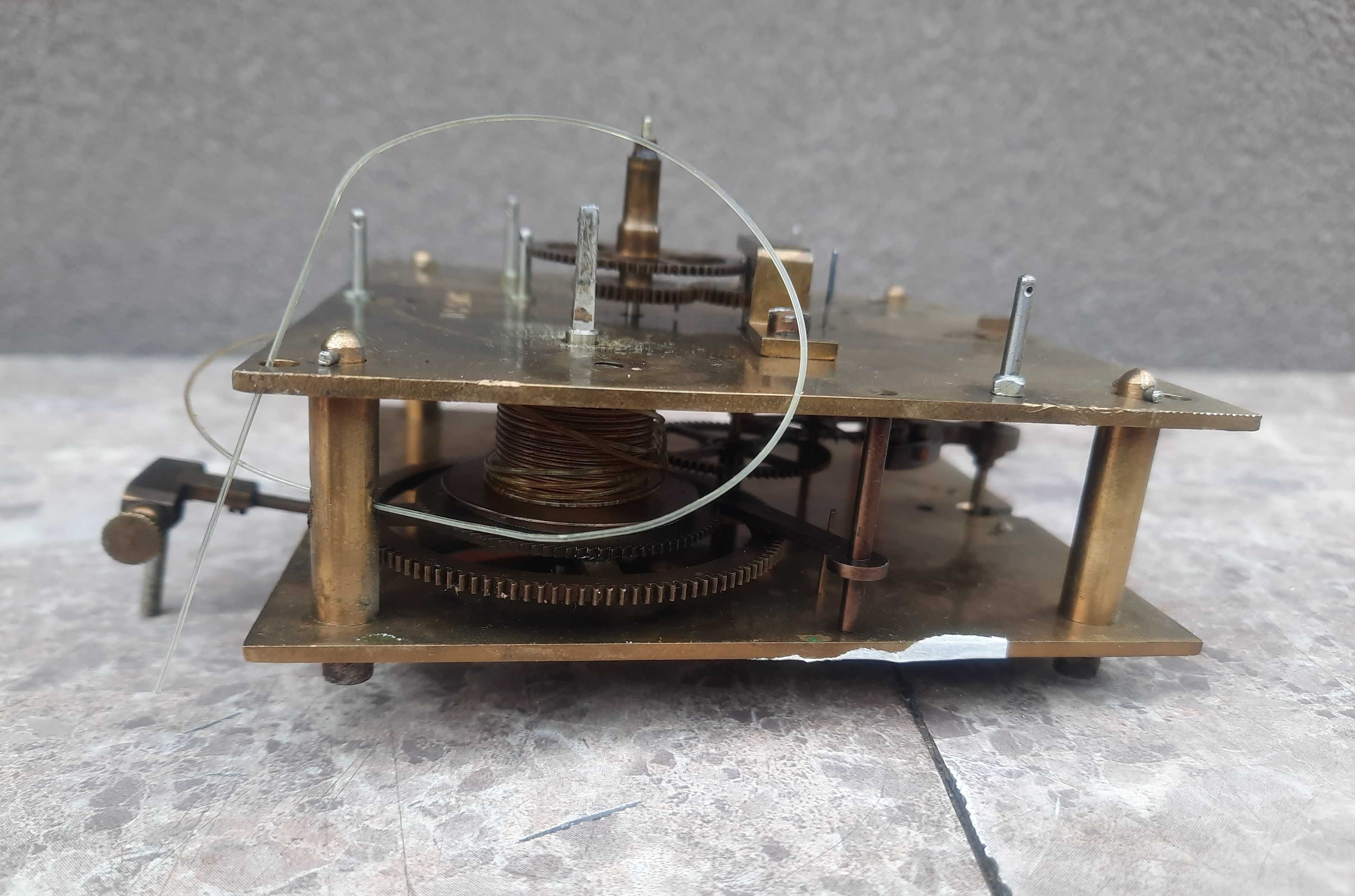 271 Mechanizm zegara żyłkowego linkowego niekompletny