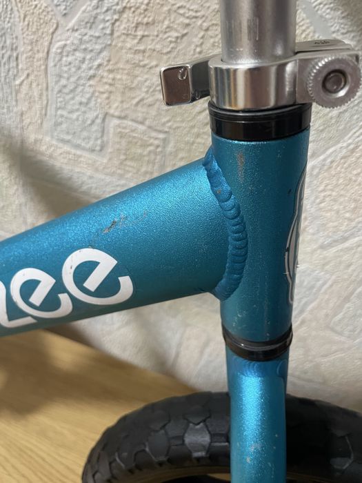 Дитячий беговел Cruzee