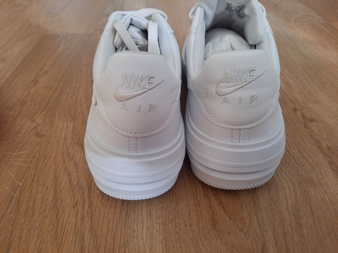 Жіночі Кросівки Nike Air Force 1 Plt.Af.Orm Triple White Women DJ9946-