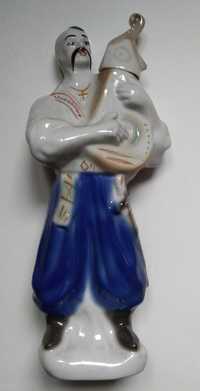 Керамічний сувенір -пляшка штоф  статуетка Козак з бандурою
