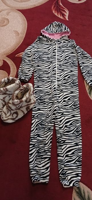 Кігурумі і м'які тапці на дівчинку