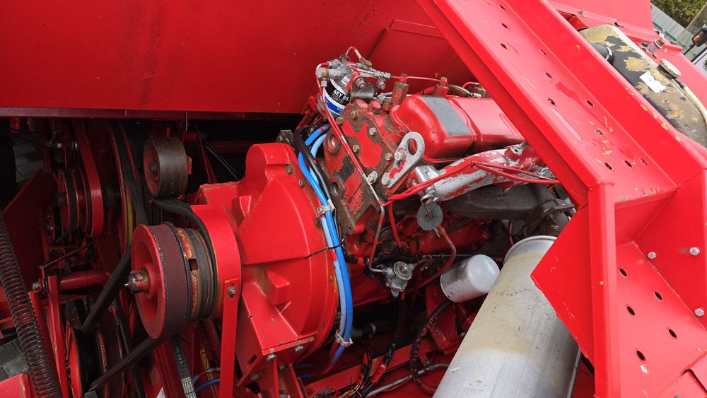 Комбайн масей фергусон MF20