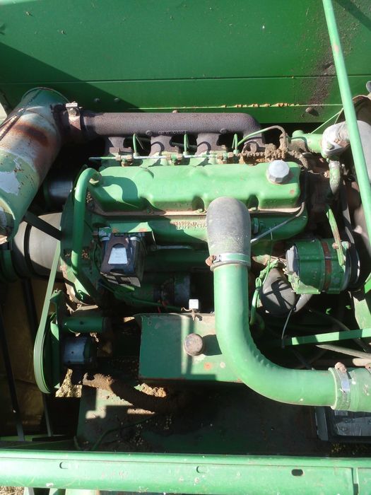 Комбайн Джон ДІР 1042