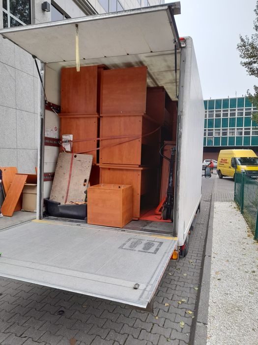 Przeprowadzki Transport palet z windą pianin mebli Wnoszenie montaż