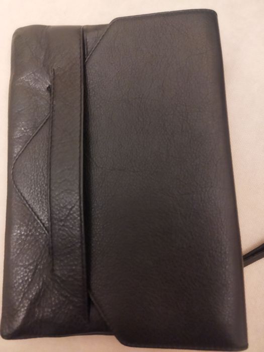 Партмане,як для чоловіків та жінок, зручно, красиво в подарунок шкіра