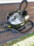 Оренда миючого пилососа та пароочисника Karcher