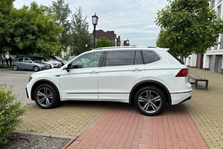 Продам Volkswagen Tiguan 4Motion Premium R-Line 2020