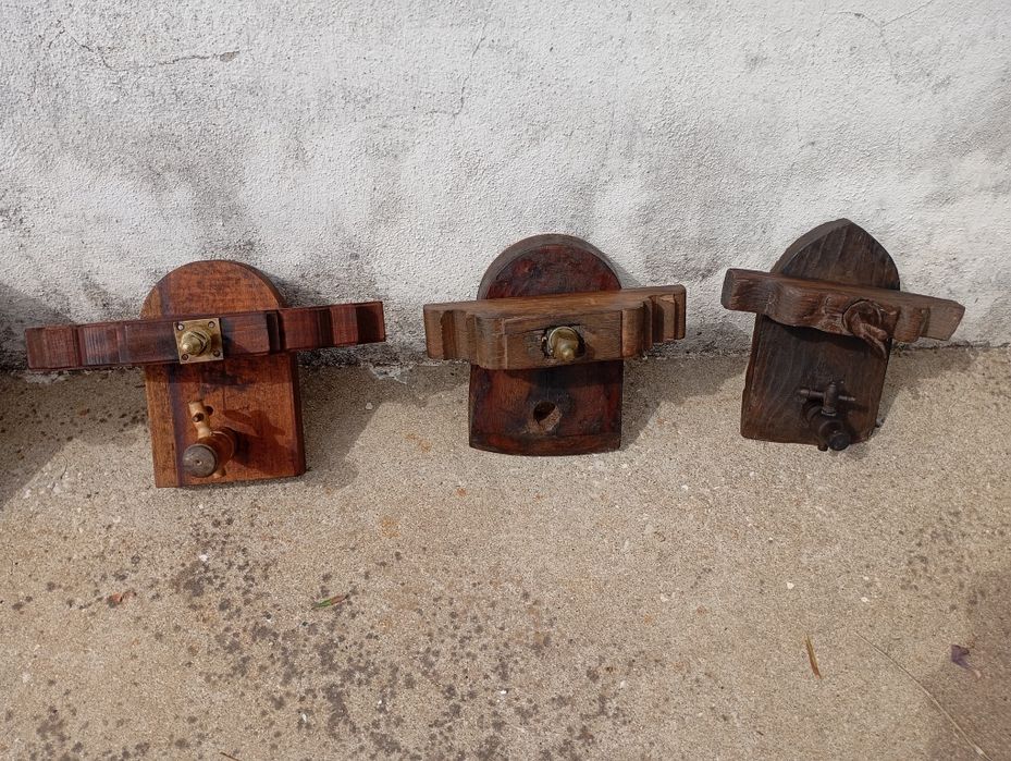 Postigos de depósitos bom estado