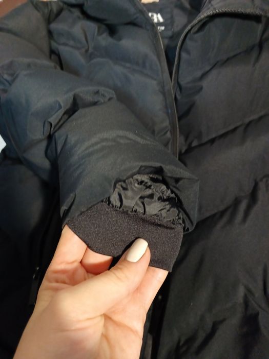 Зимова дитяча куртка від Zara 6 років 116 см
Стан ідеальний 699 грн