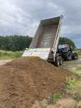 Ziemia ogrod trawnik humus piach transport