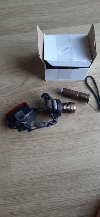 Lanterna LED de cabeça + adaptador para lanterna