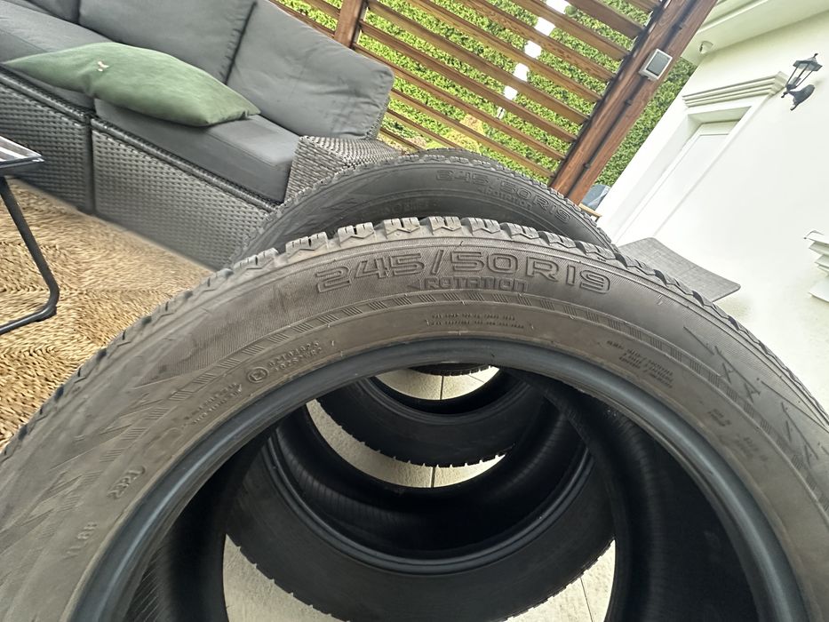 Opony zimowe Nokian 245/502/19 wr suv4 7mm 2021
