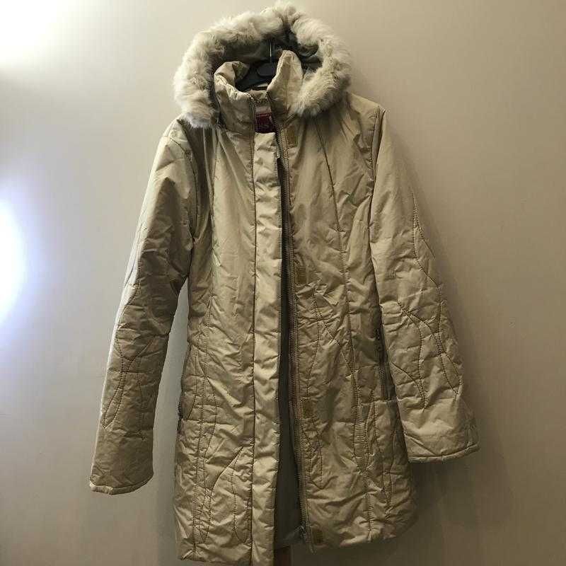 Пальто для дівчини
