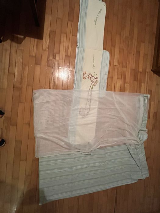 Ochraniacze i baldachim do lozeczka wloska firma