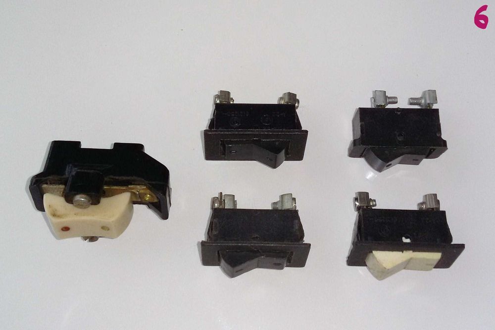 Stary bakelitowy osprzęt elektryczny -do wnętrza industrialnego, loftu