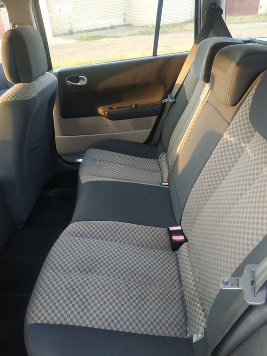 Megane 2 ,1.6 бензин,2004 рік