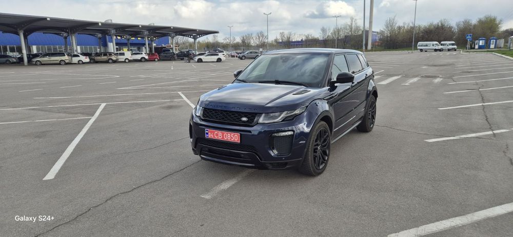 Ренж Ровер           .