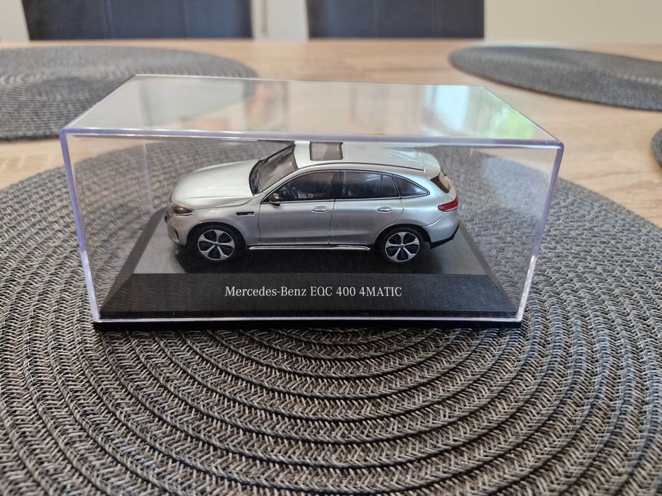 Mercedes Benz EQC 400 4Matic Spark 1:43
