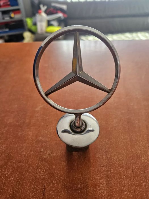 Znaczek Celownik Mercedes