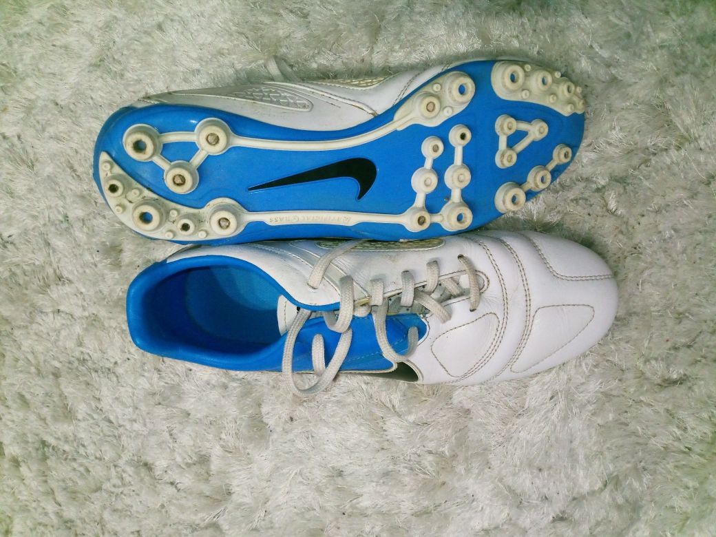 Chuteiras Nike CTR360/redução de preço