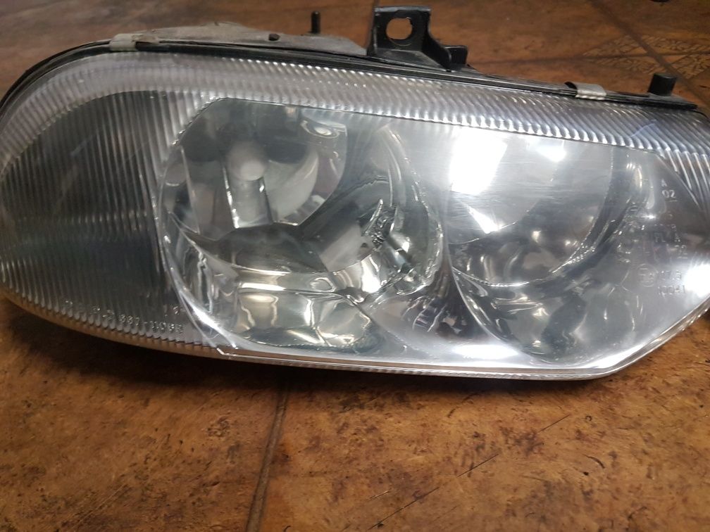 Lampa lampy Alfa Romeo 156 1.9JTD  08667  1106L