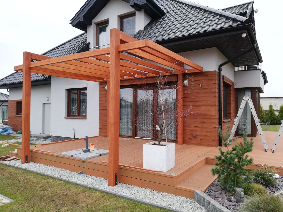 Zadaszenie tarasu pergola pod żagiel rzymski poliwęglan