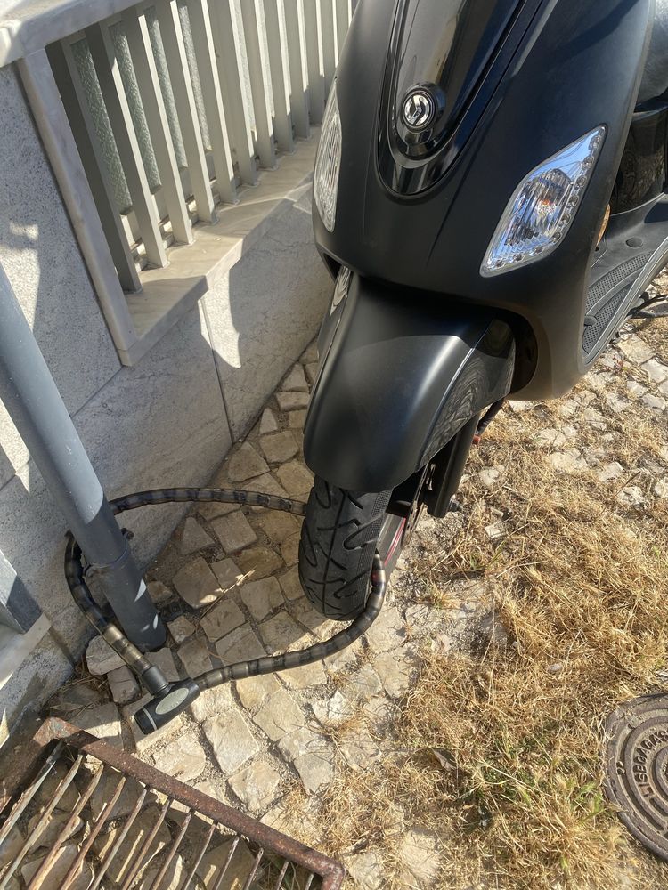 Scooter SYM Fiddle III