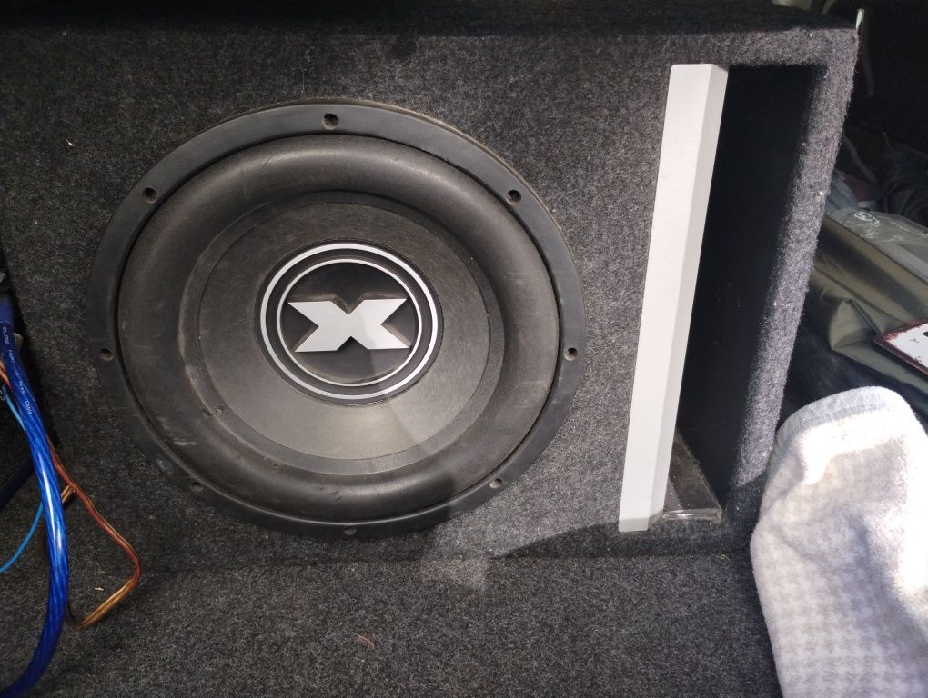 Subwoofer Excursion + wzmacniacz Crunch
