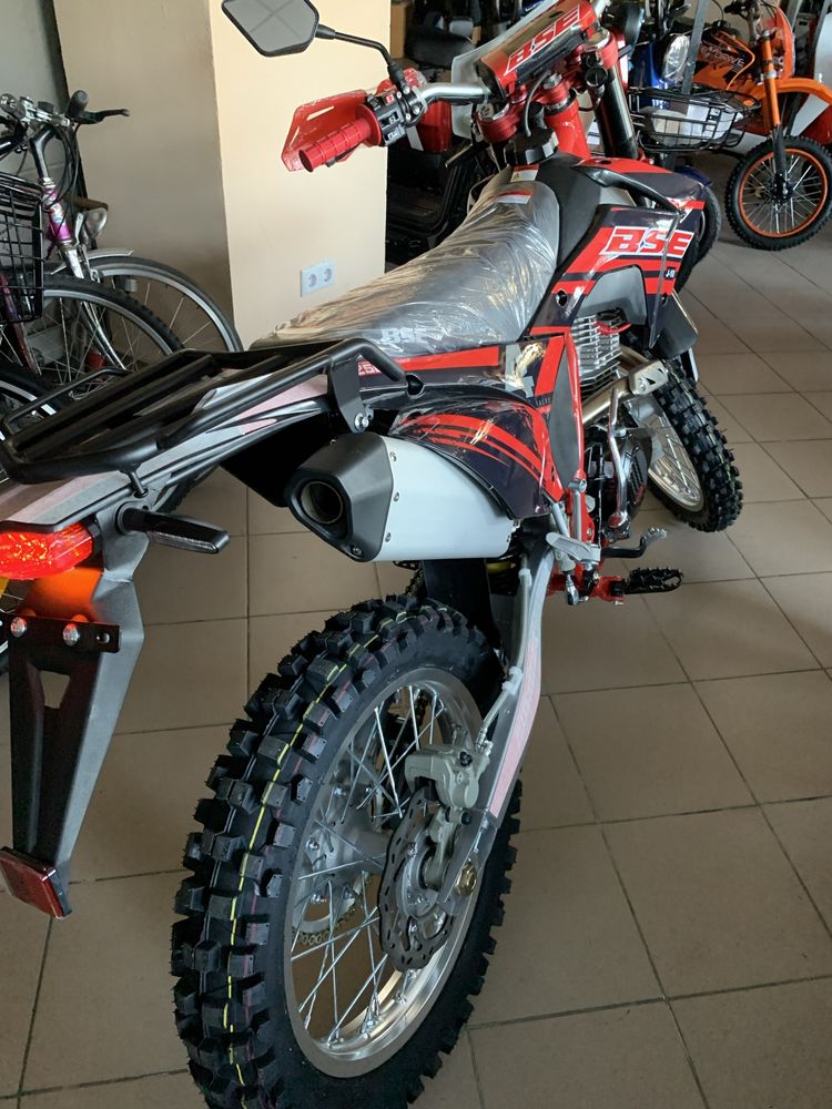 Мотоцикл BSE J10 ENDURO 250cc. Доставка