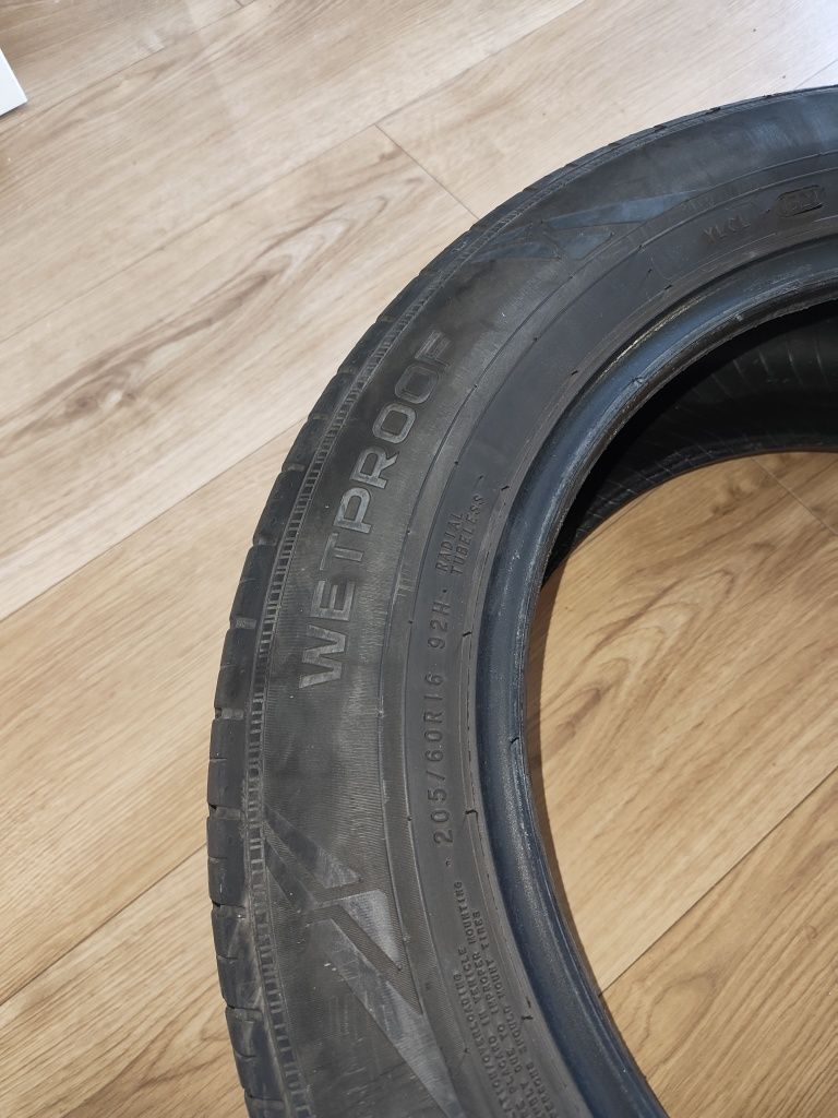 opona nokian wetproof 205 60 R16