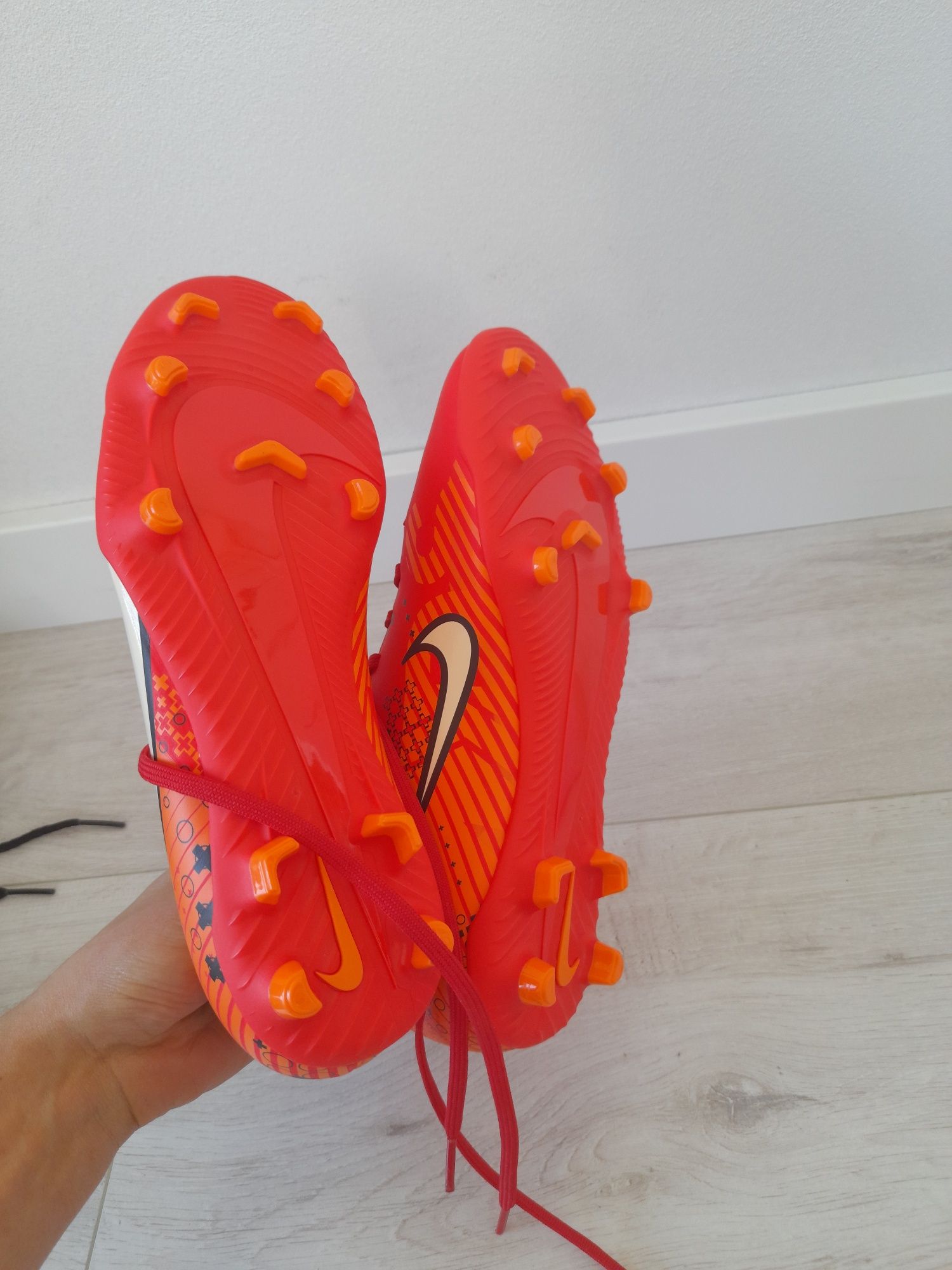 Korki Nike JR Mercurial Vapor 15MDS Club MF rozm 38