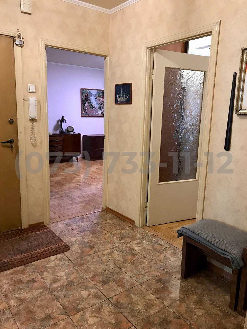 Продаж (від власника), 3к квартира, вул. Милославська 17А, 69 м²