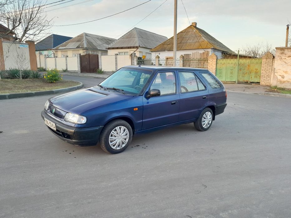 Продам авто шкода FELICIA на идеальном ходу 1,6