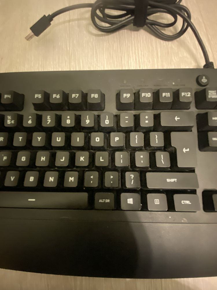 Klawiatura RGB Logitech G213 (z gratisem)