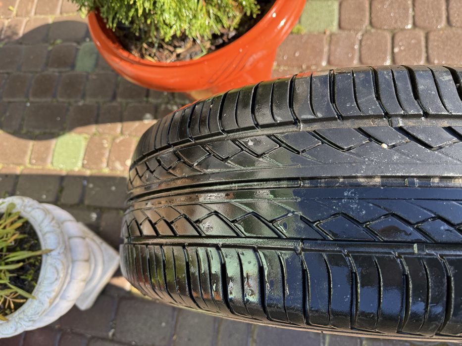 Шина туксон  235/60/16 запаска