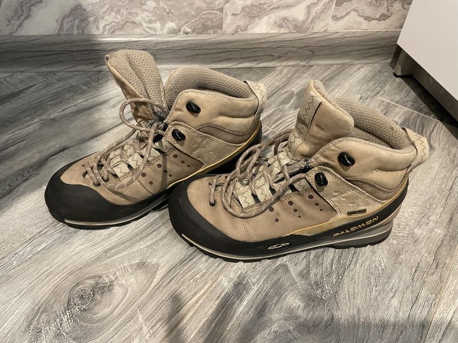 Черевики жіночі ботінки salomon розмір 38