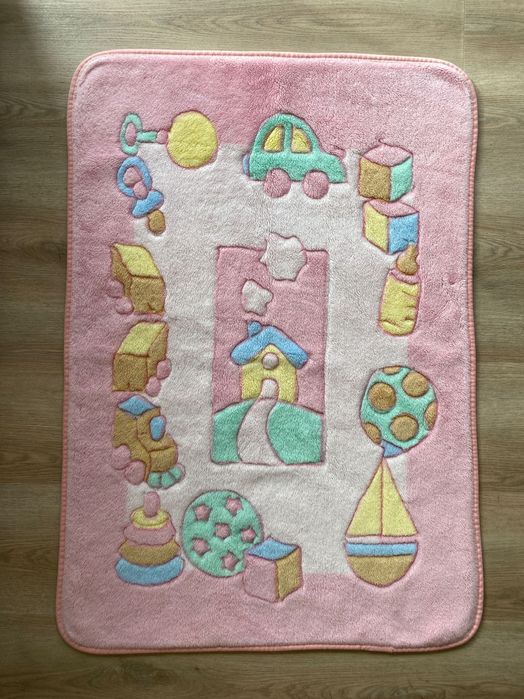 Gruby kocyk dziecięcy o wymiarach 80x110
