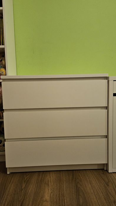 Biała komoda Ikea