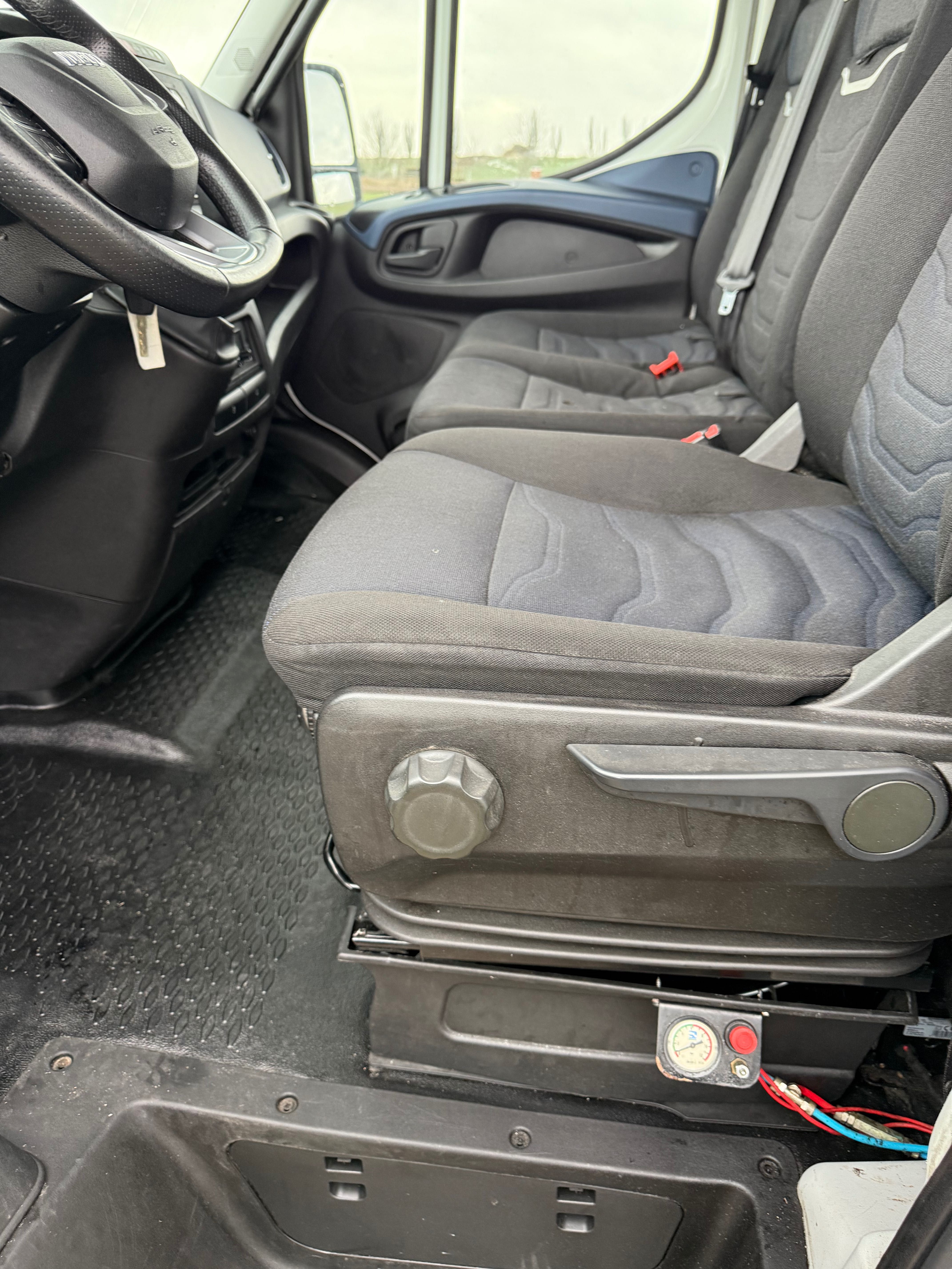 Iveco Daily 50c18  międzynarodówka 15 palet firanka plandeka