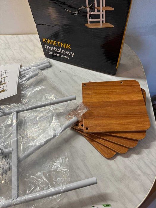 NOWY kwietnik metalowy 7-poziomowy stojak na rośliny piętrowy biały