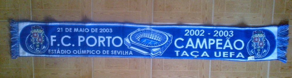 Cachecol do Futebol Clube do Porto - Campeão da taça UEFA 2002/2003