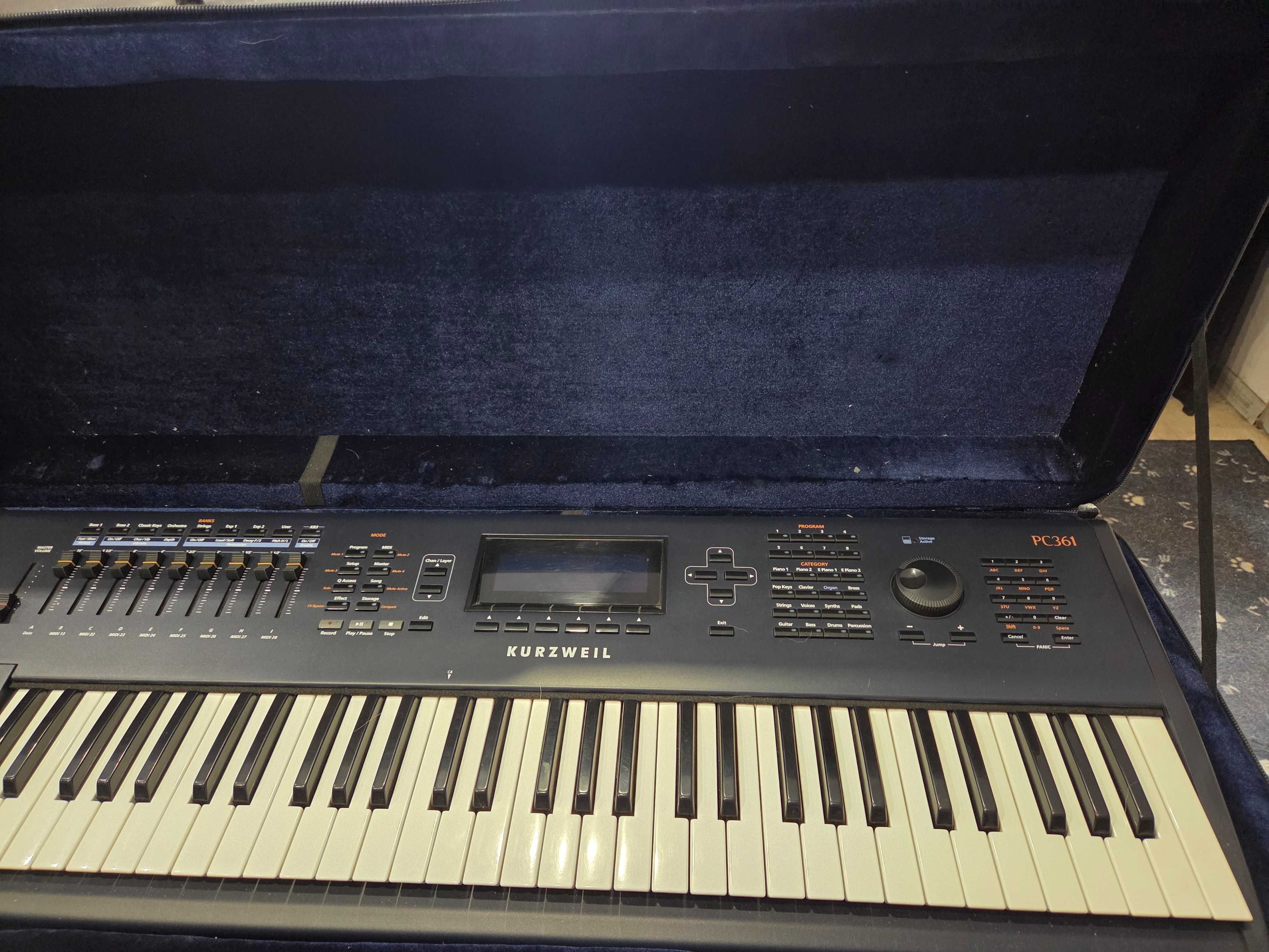 KURZWEIL PC361 Syntezator VAST i VA-1 + twardy case Romanowicz