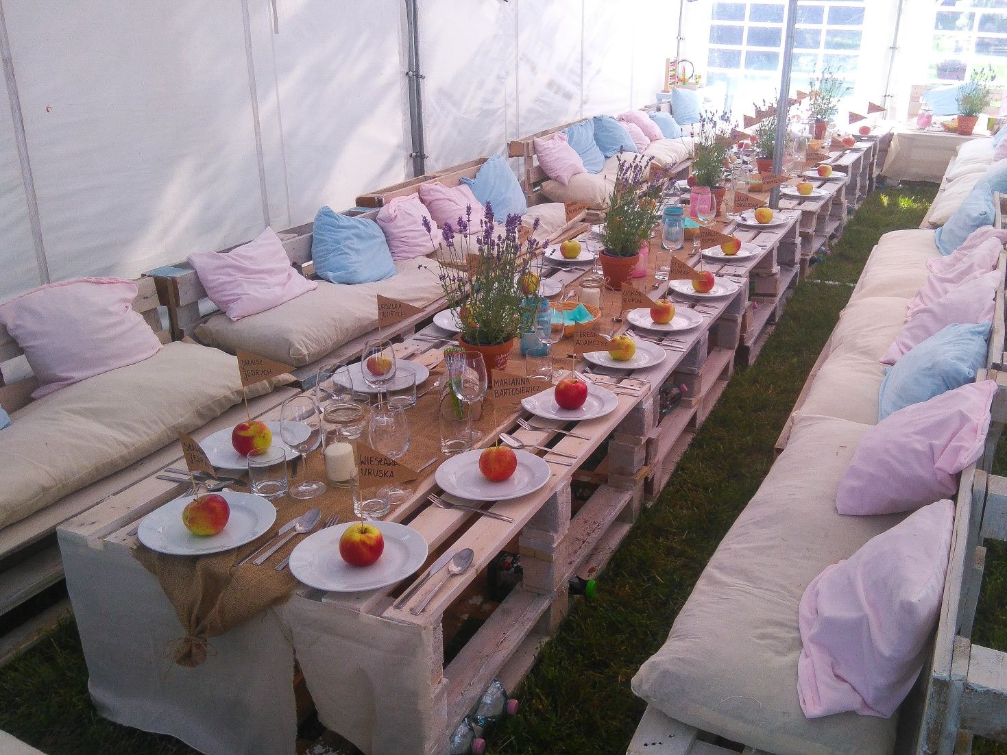 Namiot imprezowy wynajem namiotów eventy wypożyczalnia stoły krzesła